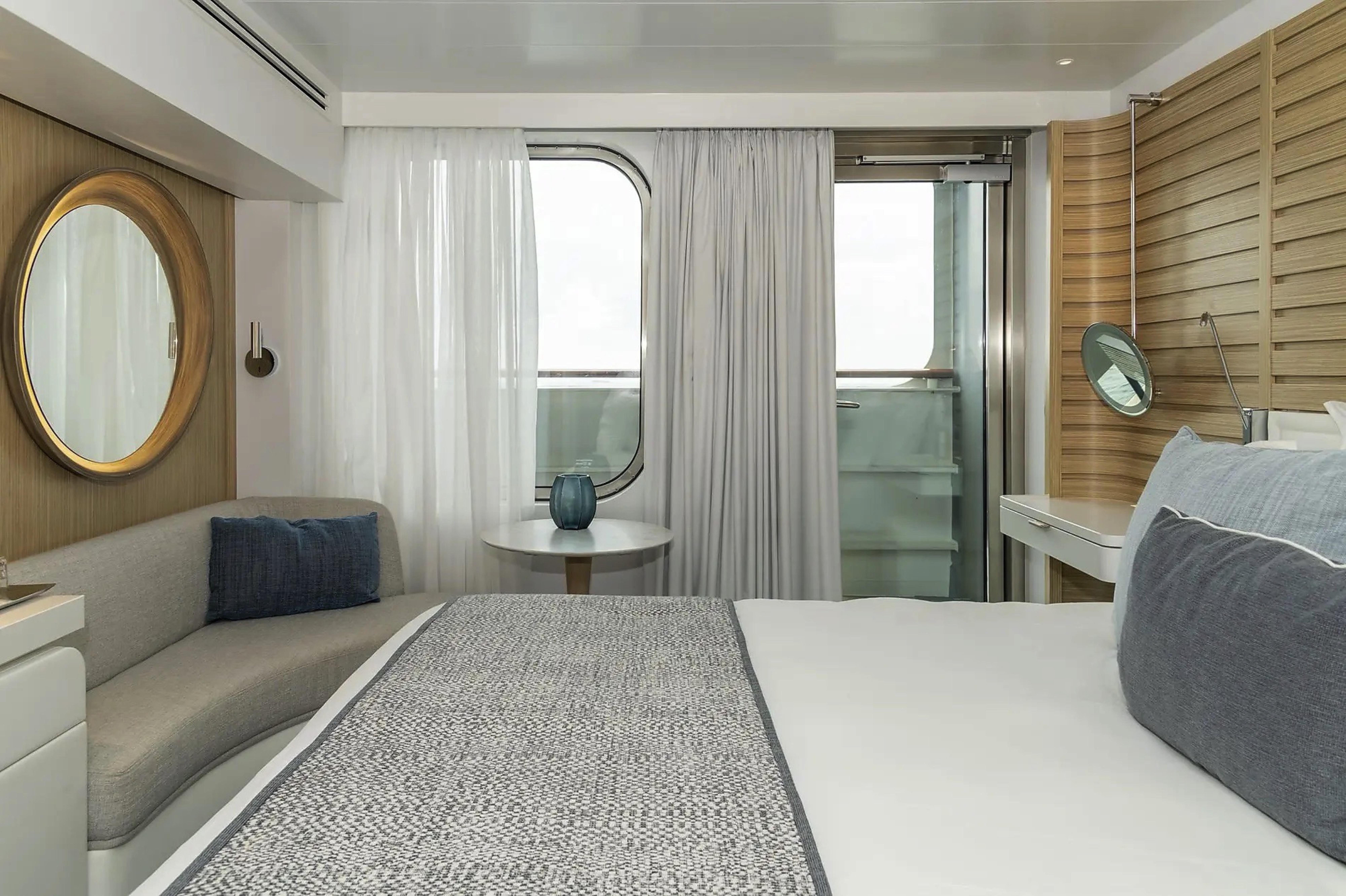 Deluxe Stateroom